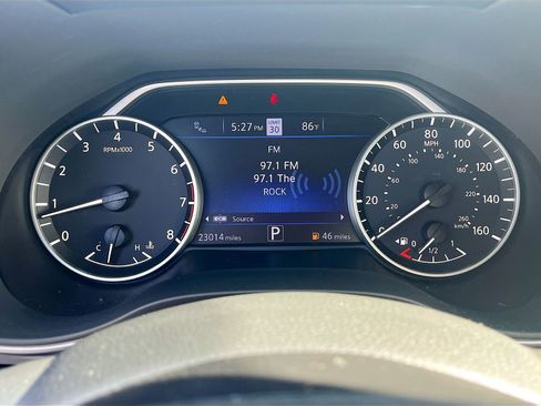 Used 2023 Nissan Maxima SR w/ Sport Mat Group FWD image 12