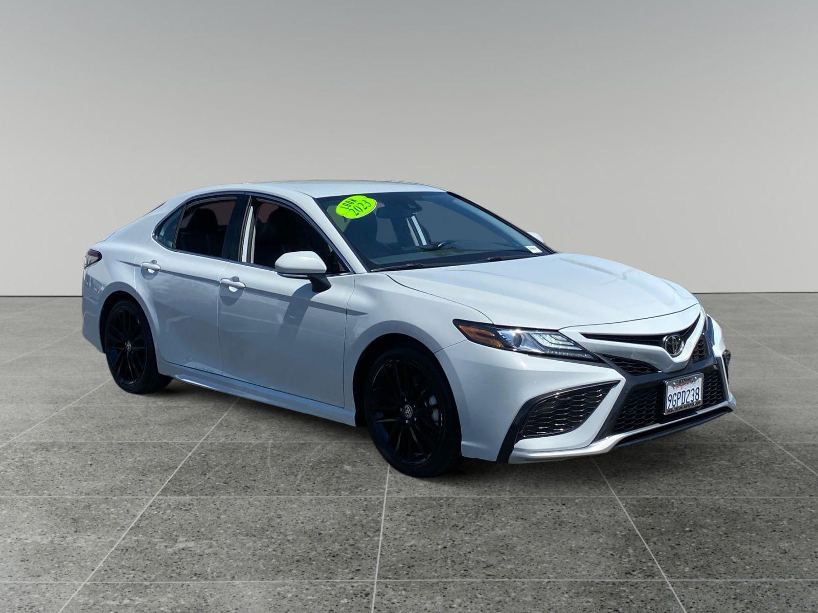 Used 2023 Toyota Camry XSE FWD image 7