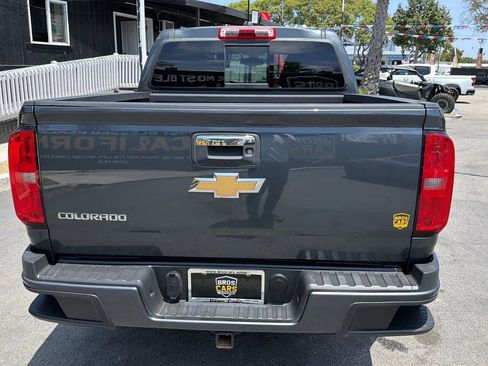 Used 2017 Chevrolet Colorado Z71 AWD/4WD image 7