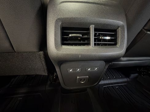 Used 2019 GMC Terrain Denali w/ Advanced Safety Package image 22