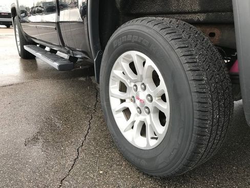 Used 2017 GMC Sierra 1500 SLE w/ SLE Value Package image 12