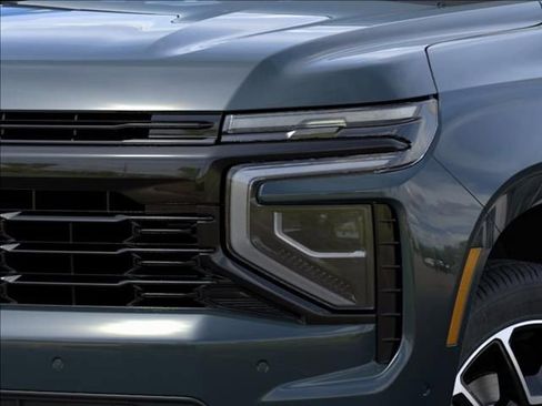 New 2026 Chevrolet Suburban RST AWD/4WD image 10