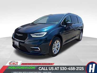 Used 2022 Chrysler Pacifica Touring-L
