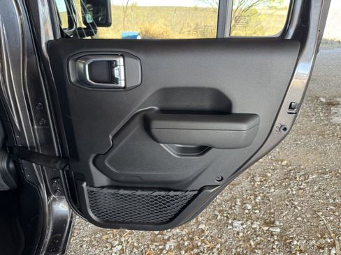 New 2026 Jeep Gladiator Sport AWD/4WD image 30