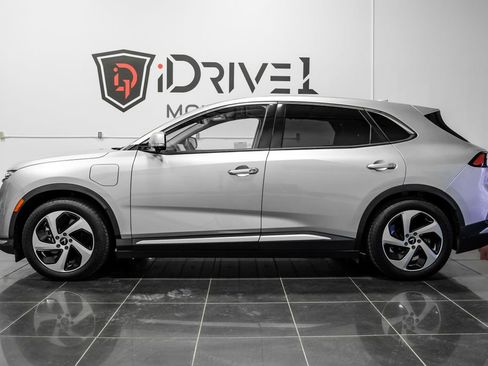 Used 2023 VinFast VF 8 Eco AWD/4WD image 13