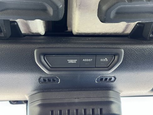 Used 2020 Jeep Wrangler Unlimited Sahara image 28