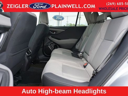Used 2023 Subaru Outback Premium AWD/4WD image 12