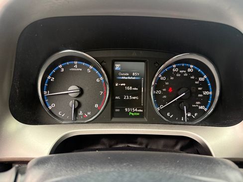 Used 2016 Toyota RAV4 Limited w/ Advanced Technology Package FWD image 27
