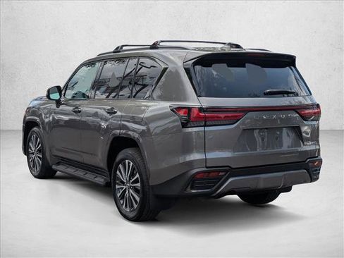 Used 2023 Lexus LX 600 4WD w/ Appearance Package image 8
