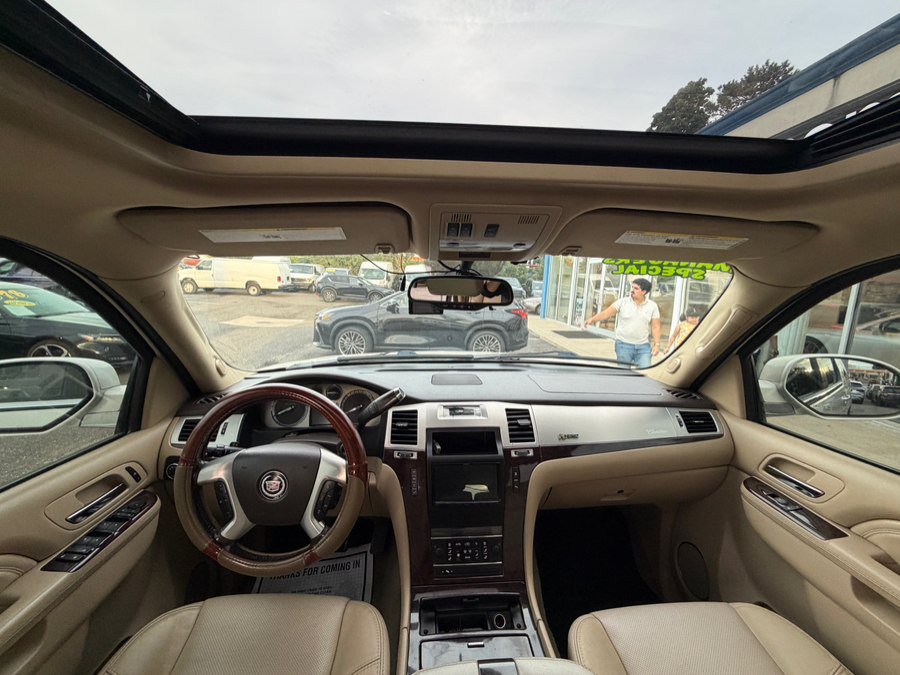 Used 2010 Cadillac Escalade 4WD Hybrid image 53