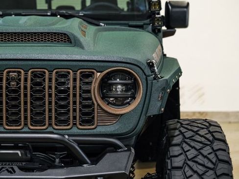 Used 2025 Jeep Gladiator Rubicon w/ Safety Group image 4