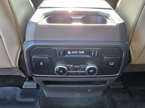 Used 2019 Ford Expedition Limited w/ Special Edition Package RWD image 8