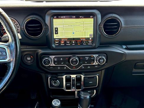 Used 2021 Jeep Gladiator Overland image 27