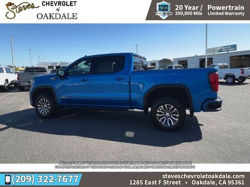 Used 2023 GMC Sierra 1500 AT4 w/ Technology Package AWD/4WD image 8