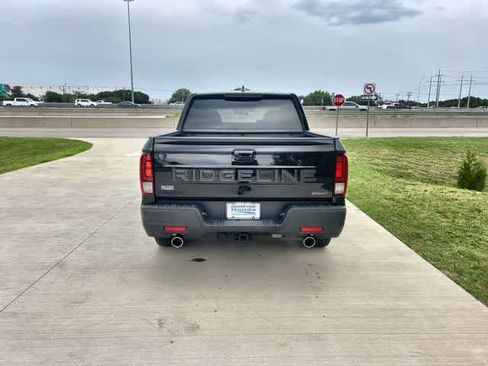 Certified 2025 Honda Ridgeline Sport image 6