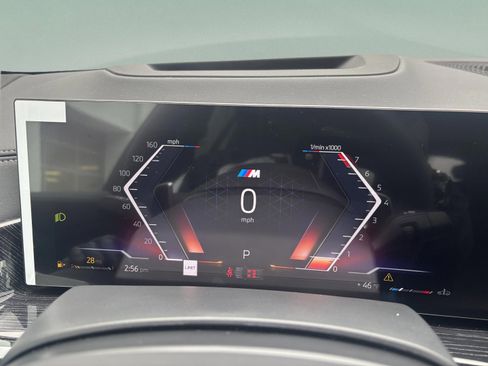 Used 2026 BMW X5 xDrive40i w/ M Sport Package image 12