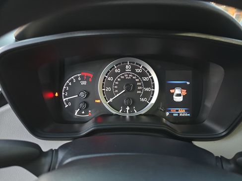 Used 2022 Toyota Corolla LE image 18