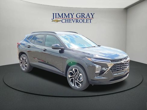 New 2026 Chevrolet Trax RS w/ Driver Confidence Package FWD image 7