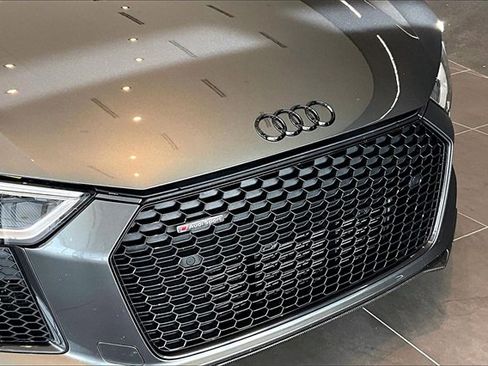 Used 2018 Audi R8 V10 plus image 27