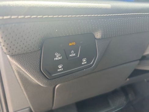 Used 2024 Volkswagen Atlas SEL AWD/4WD image 56