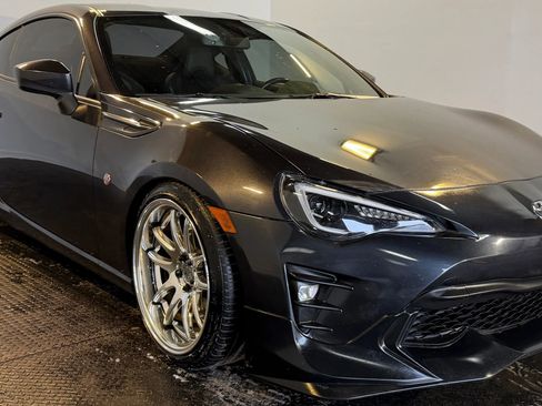 Used 2019 Toyota 86 GT Coupe 2D image 4