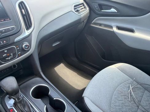 Used 2022 Chevrolet Equinox LT AWD/4WD image 32