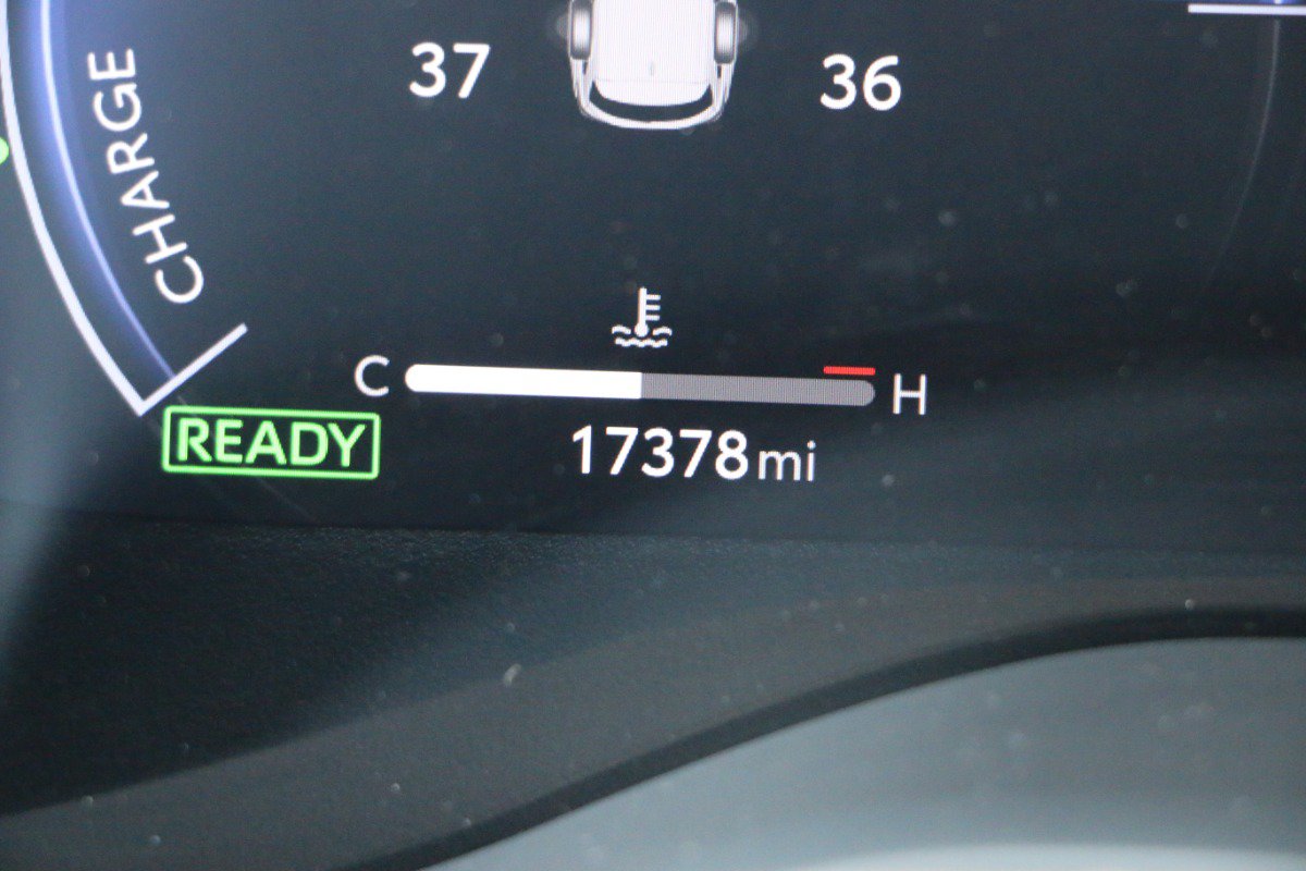 Used 2025 Toyota Sienna XSE AWD/4WD image 35