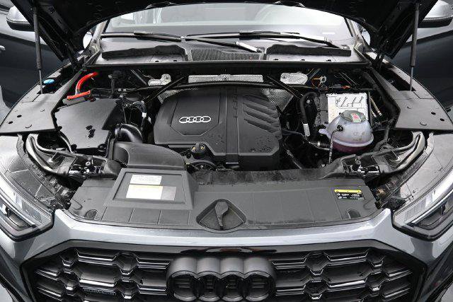 Used 2024 Audi Q5 2.0T Premium Plus w/ Premium Plus Package AWD/4WD image 37