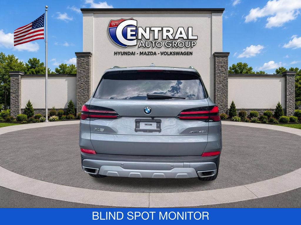 Used 2025 BMW X5 xDrive40i w/ Premium Package AWD/4WD image 7