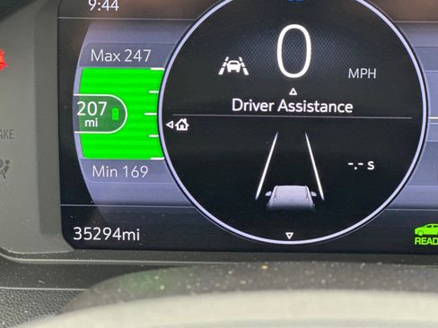 Used 2023 Chevrolet Bolt EUV LT image 28