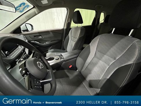 Used 2023 Nissan Rogue SV image 27