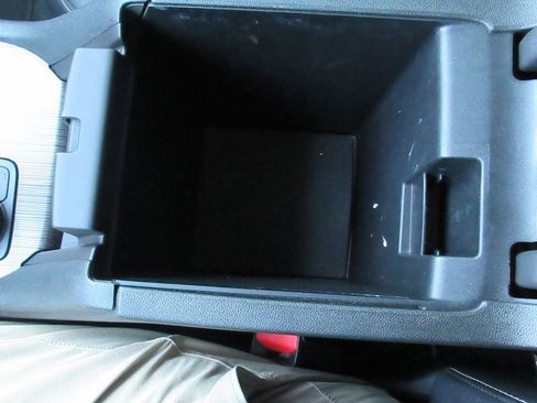 Certified 2017 GMC Acadia SLT image 29