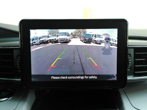 Used 2023 Ford Explorer XLT w/ Equipment Group 202A RWD image 11