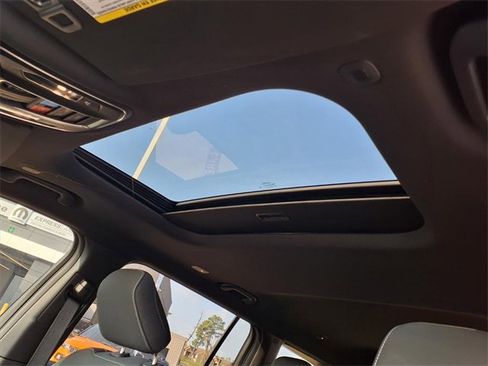 New 2025 Jeep Grand Cherokee L Laredo w/ Luxury Tech Group I image 15