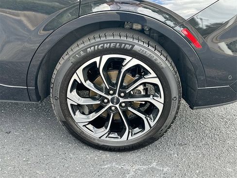 Used 2024 Lincoln Nautilus Reserve image 24