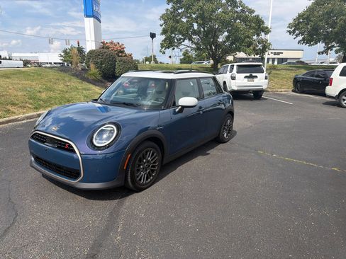 Used 2025 MINI Cooper S FWD image 9