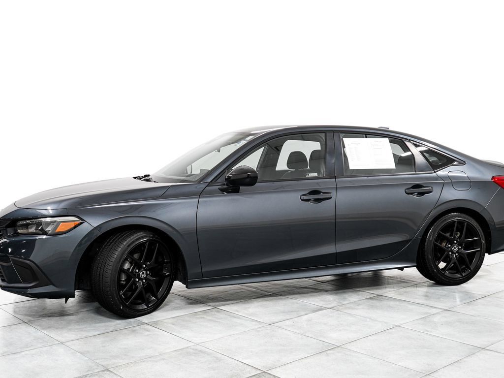 Used 2024 Honda Civic Sport image 4