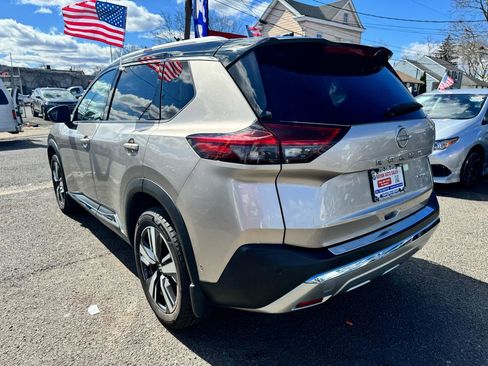 Used 2022 Nissan Rogue Platinum w/ Head-Up Display Package image 6