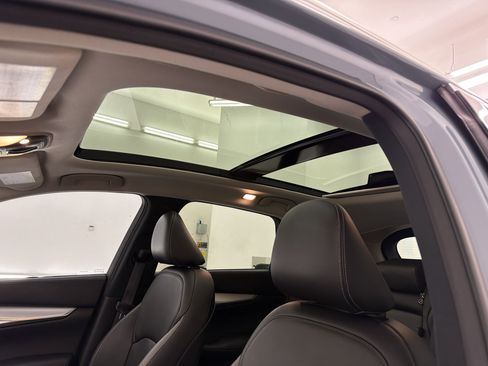Used 2022 INFINITI QX50 Essential FWD image 15