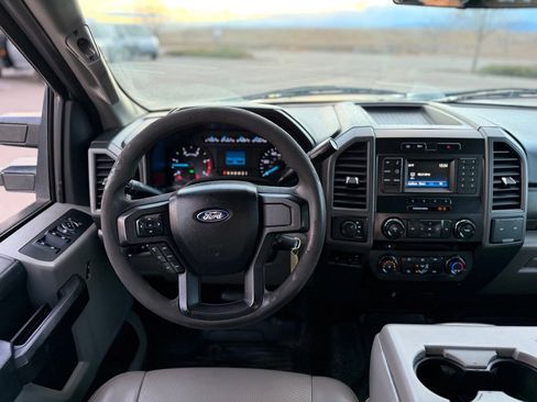 Used 2017 Ford F550 4x4 Crew Cab Super Duty image 15