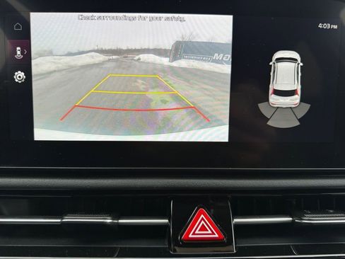 Certified 2025 Kia Niro EX Touring image 13