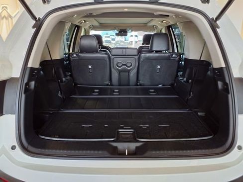 Used 2024 Honda Pilot Elite image 23