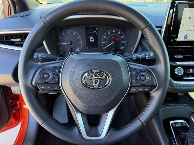 Used 2026 Toyota Corolla SE FWD image 16