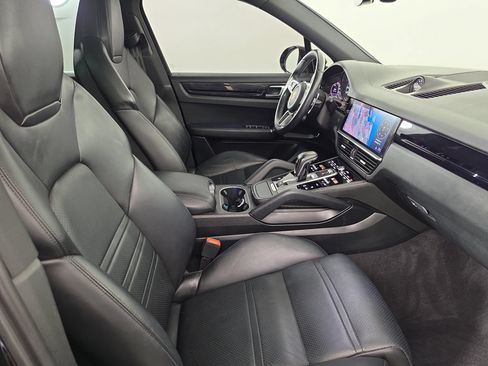 Used 2019 Porsche Cayenne E-Hybrid AWD/4WD image 49