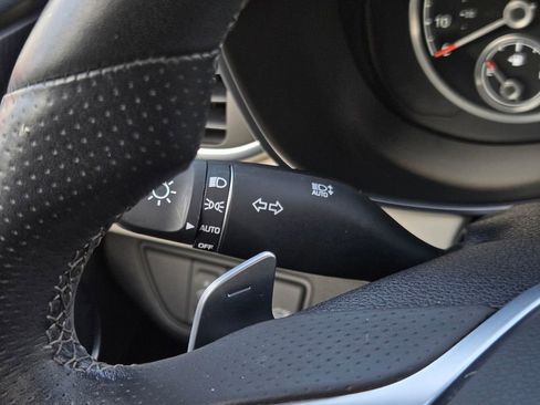 Used 2023 Genesis G70 3.3T w/ Sport Prestige Package image 26