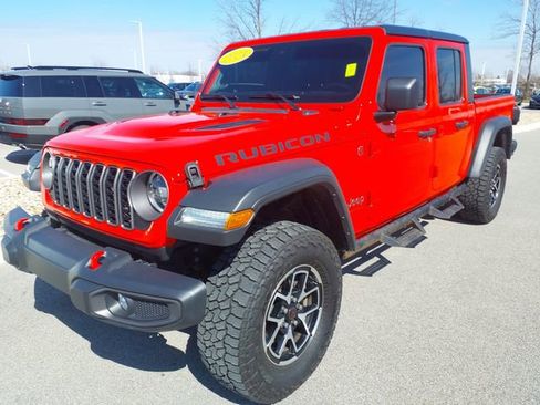 Used 2024 Jeep Gladiator Rubicon w/ Convenience Group image 1