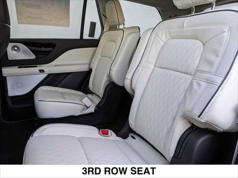 New 2023 Lincoln Aviator Black Label w/ Dynamic Handling Package image 12