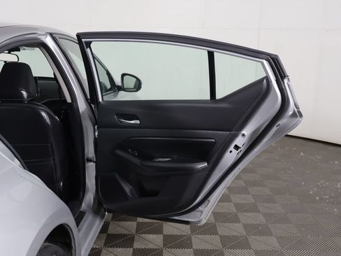 Used 2024 Nissan Altima 2.5 SL AWD/4WD image 24