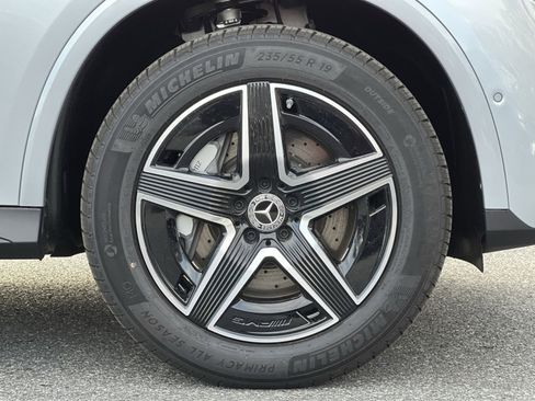 Certified 2025 Mercedes-Benz GLC 300 4MATIC image 10