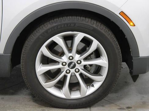 Used 2019 Lincoln MKC Select w/ Select Plus Package image 12